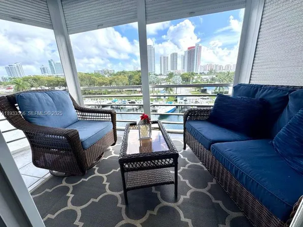 200 Diplomat Pkwy APT 530, Hallandale Beach, FL 33009