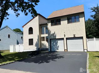 24 Pullman Loop, Dayton, NJ 08810