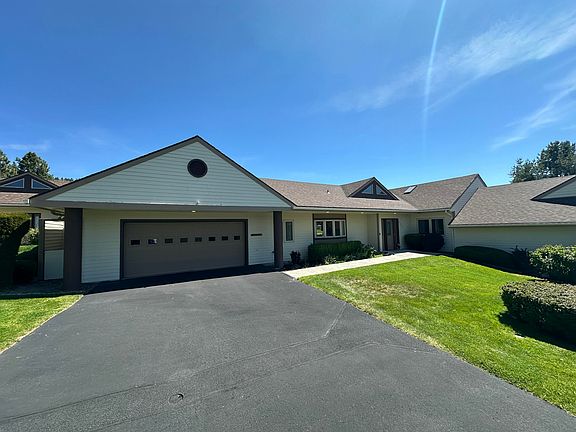 2nd image of 9227 Saint Andrews Cir