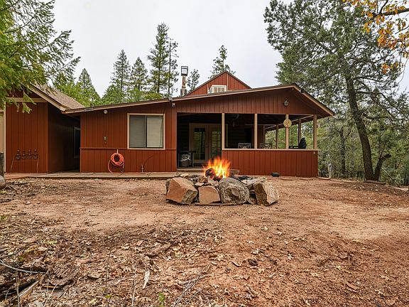 3rd image of 195 N Juniper Way