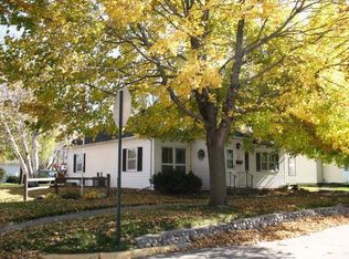 724 Walters St, Lakefield, MN 56150