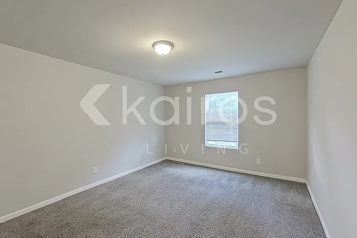 207 Hawthorn Trl — Photo 16