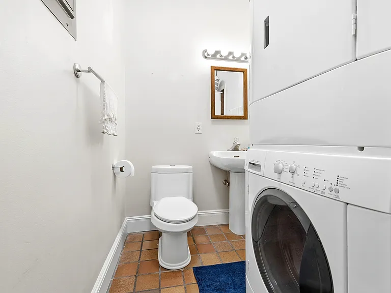 47 Rutland Sq #3 — Photo 7