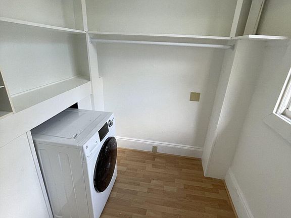 3rd image of 112 Waterman St #2