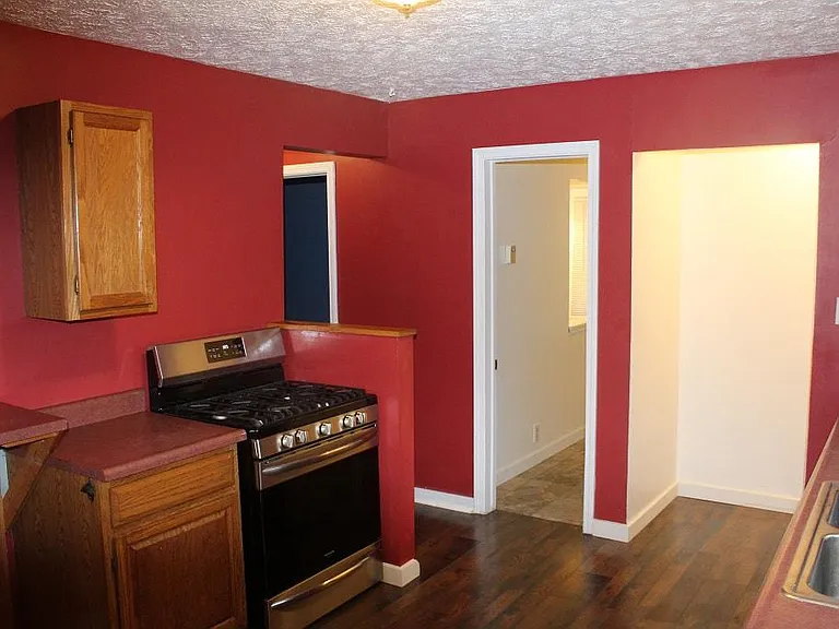 203 S Clark St — Photo 13