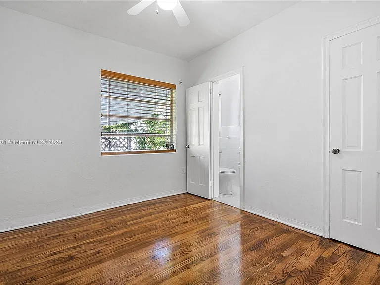 8826 Emerson Ave — Photo 15