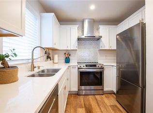 10 Callahan Way, Newport, RI 02840