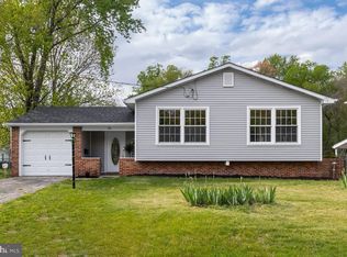 32 Brae Ct, Turnersville, NJ 08012