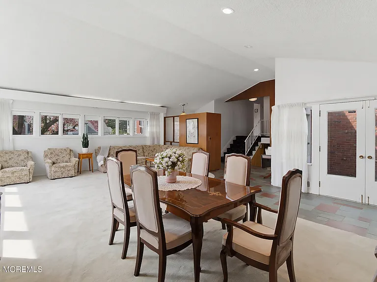 33 Beryl St — Photo 13