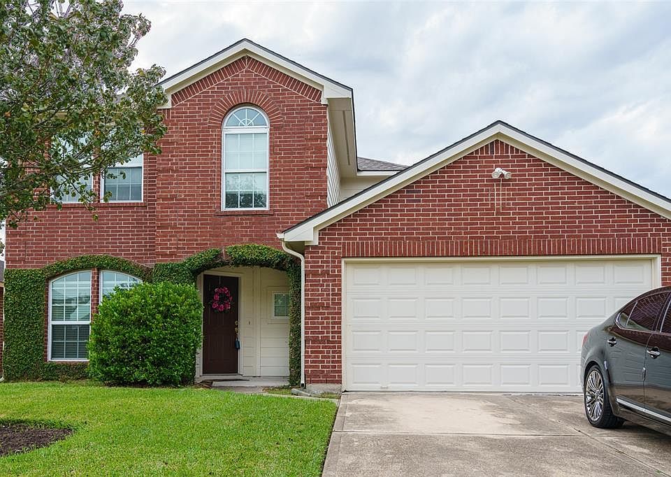 1st image of 2310 Cobbdale Ln