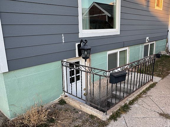 4th image of 549 S Main St