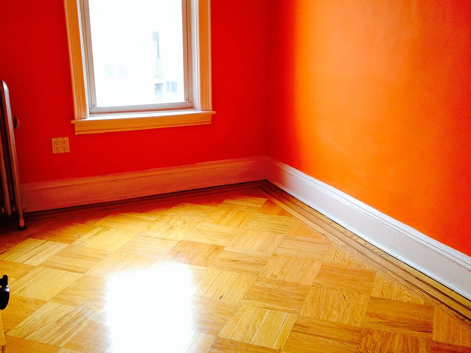 1st image of 2334 Crescent St