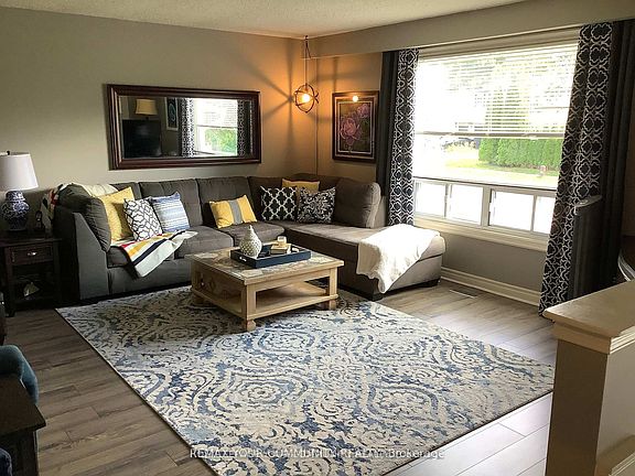 5th image of 28 Indian Arrow Rd