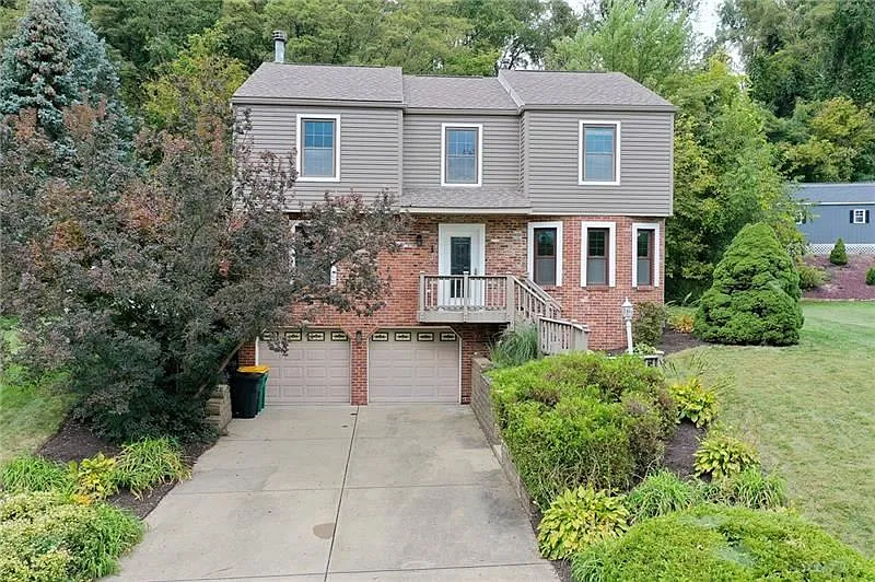 108 Battery Dr N photo 1