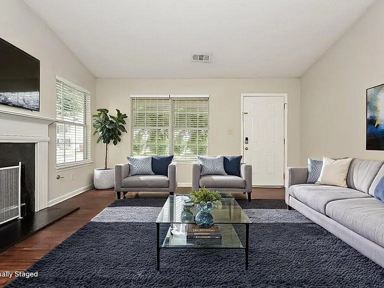 68 Hampton Oaks Dr — Photo 5