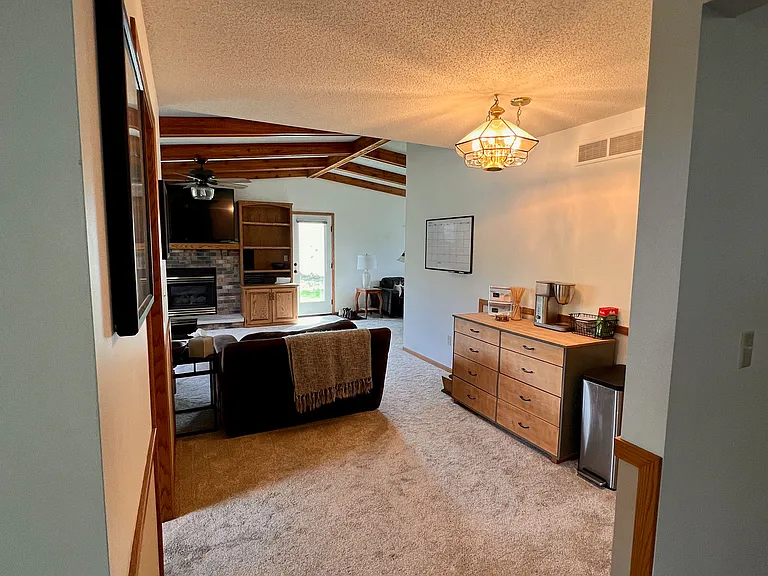 4045 Alberta Dr NE #1 — Photo 7