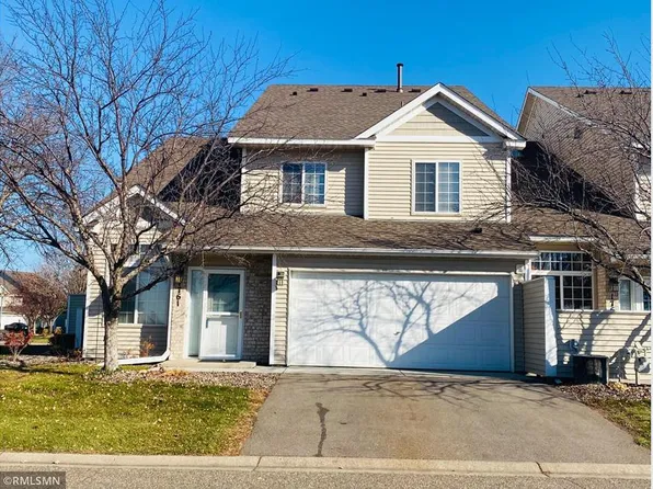 1761 Stone Ct, Shakopee, MN 55379