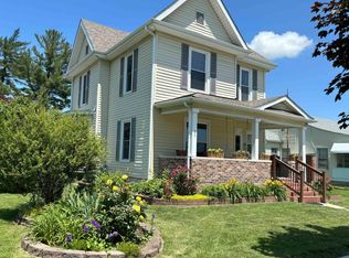 921 Brook St, Mitchell, IN 47446