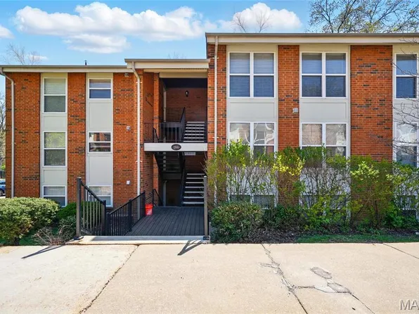 1966 Hunting Lake Ct APT 302, Saint Louis, MO 63122