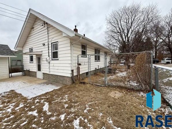 1003 S 5th Ave, Sioux Falls, SD 57105