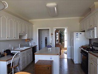 3rd image of 103 Barringer Dr