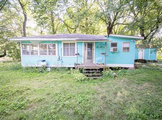 4 S Maple Is, Momence, IL 60954