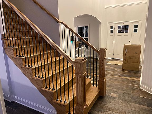 5th image of 302 Lake Run Ln