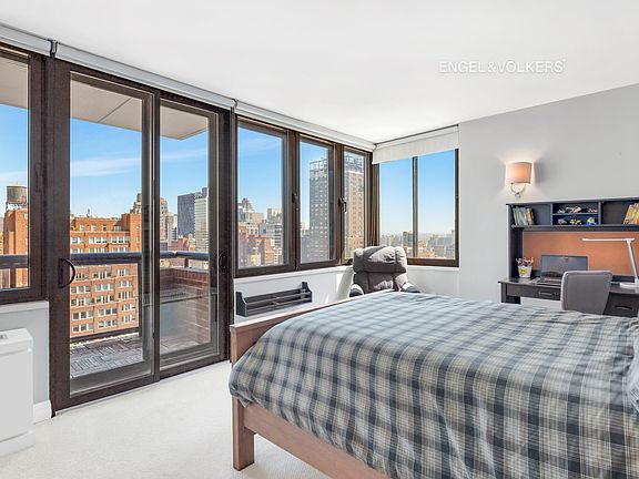 2nd image of 300 E 62nd St APT 1904
