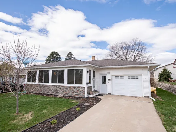 317 N Badger St, Caledonia, MN 55921
