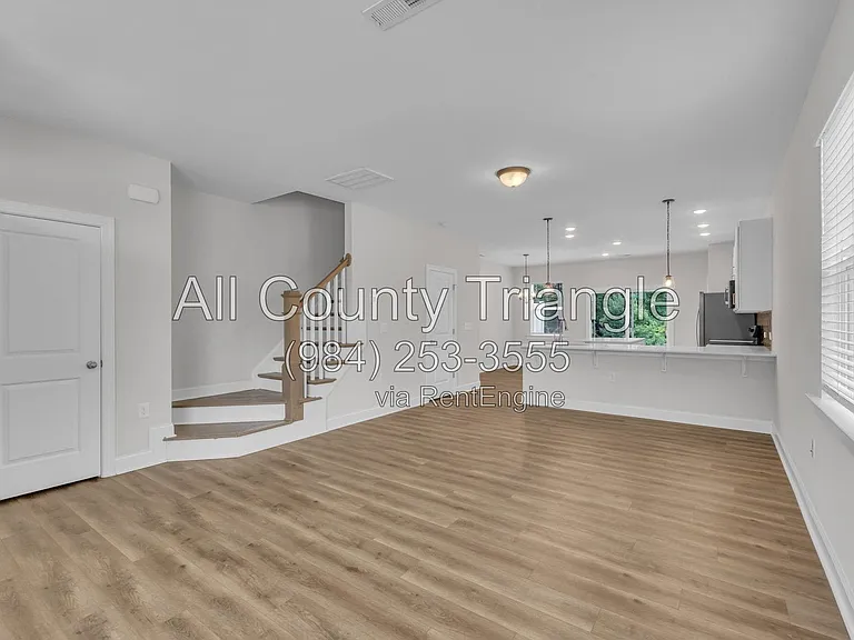 267 Old Grove Ln — Photo 7