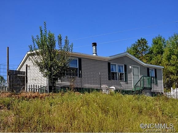 1st image of 19 Greenway Dr