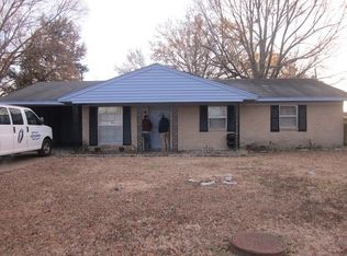 107 Champagne St, Greenwood, MS 38930