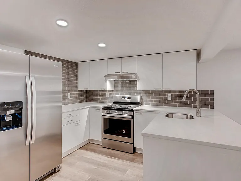 4003 SE Franklin St #B — Photo 1