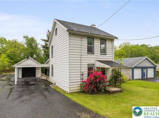 735 Beaver Run Dr, Lehighton, PA 18235