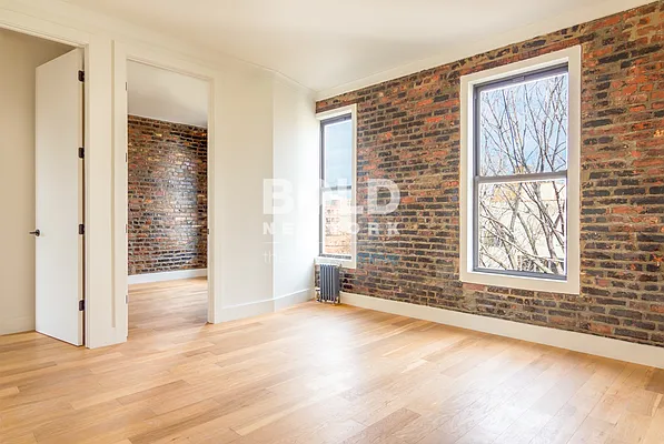 Rented by Bold New York | media 32