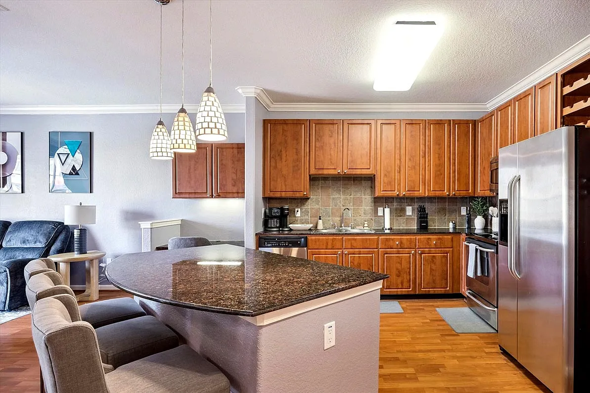 1 bed, 991 sqft, $2,600 — Photo 4