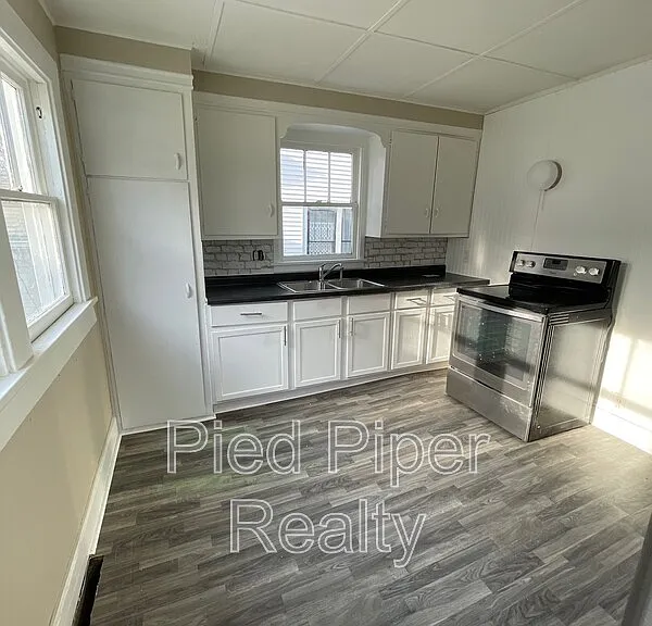 1254 S Chicago Ave — Photo 7