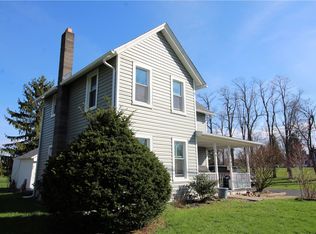 1445 Mertensia Rd, Farmington, NY 14425