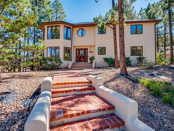 5th image of 2176 La Tierra Rd