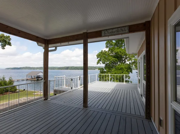 6460 Solitude Dr, Chattanooga, TN 37416