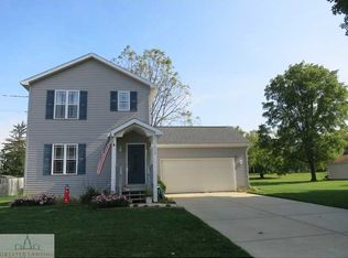 624 Renker Rd, Lansing, MI 48917