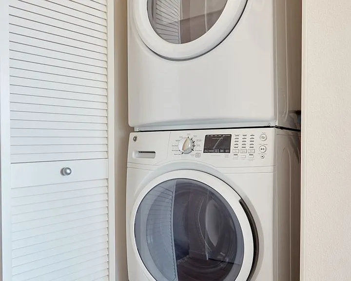 Where Convenience meets Comfort at the Leo — Photo 60