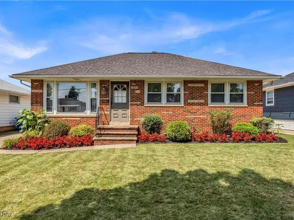 19300 Parkmount Ave, Cleveland, OH 44135