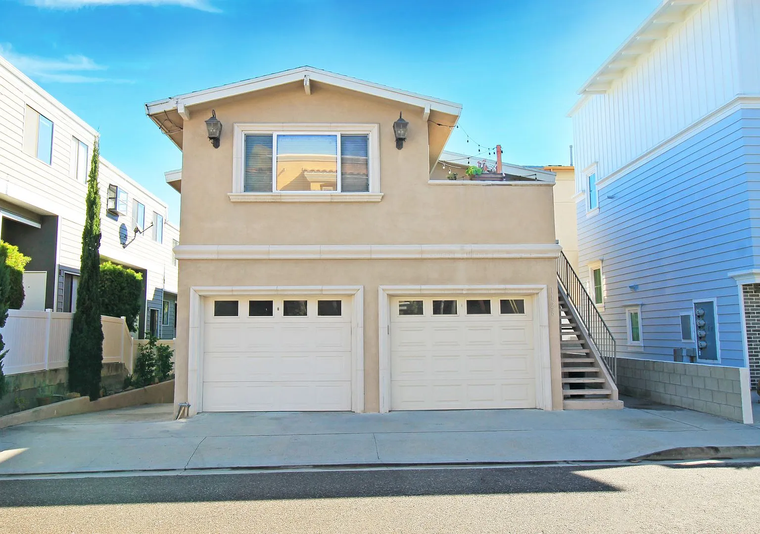 1126 Cypress Avenue — Photo 1
