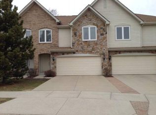 224 Taylor Ct, Buffalo Grove, IL