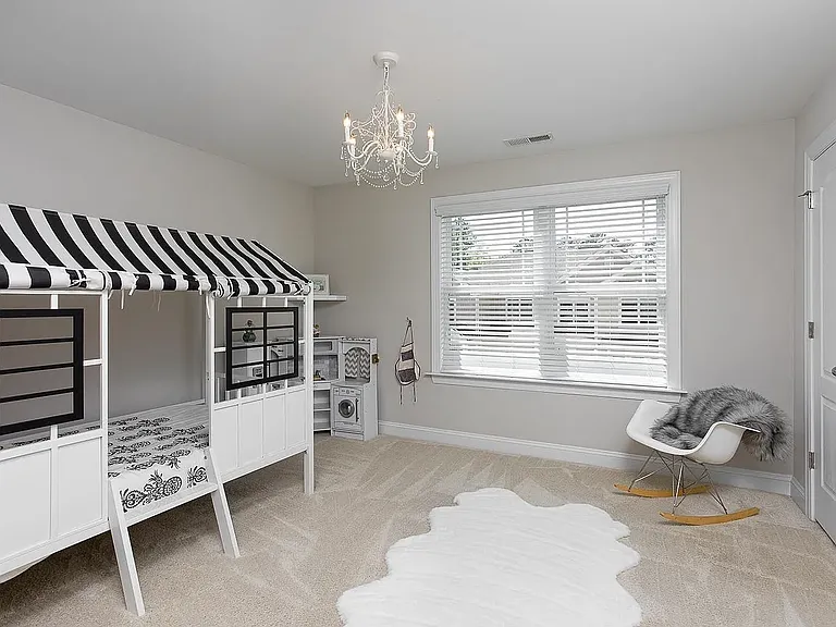 113 Bella Dr — Photo 14
