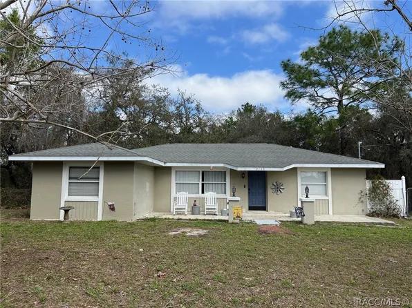 3145 E Murray St, Inverness, FL 34453