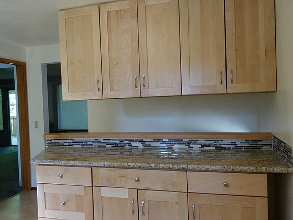 5th image of 4710 26th Ave SE