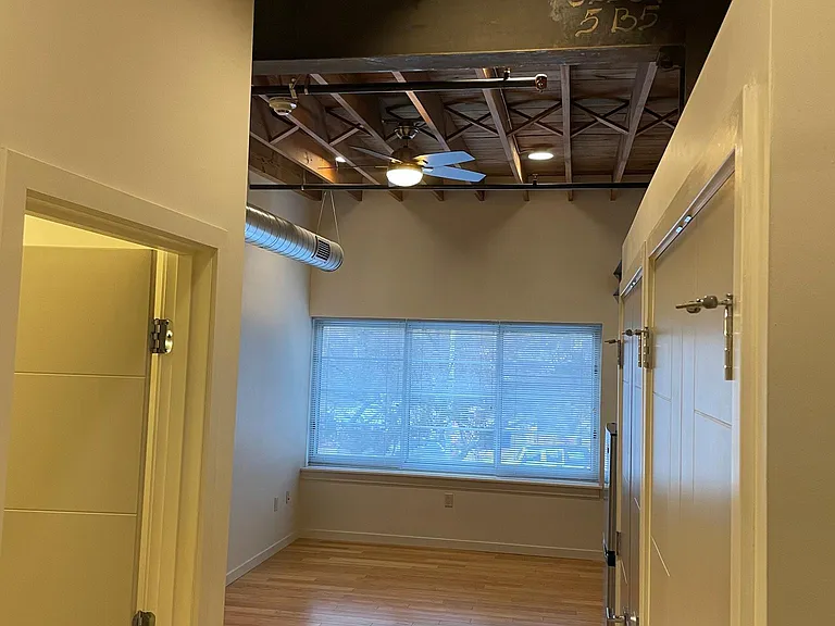 7614 Wydown Blvd #204 — Photo 6