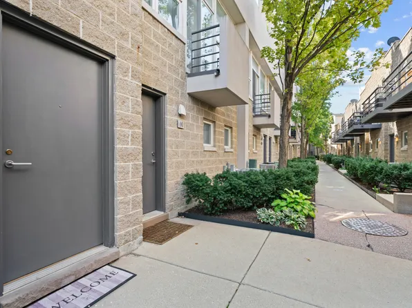 2826 N Talman Ave APT O, Chicago, IL 60618